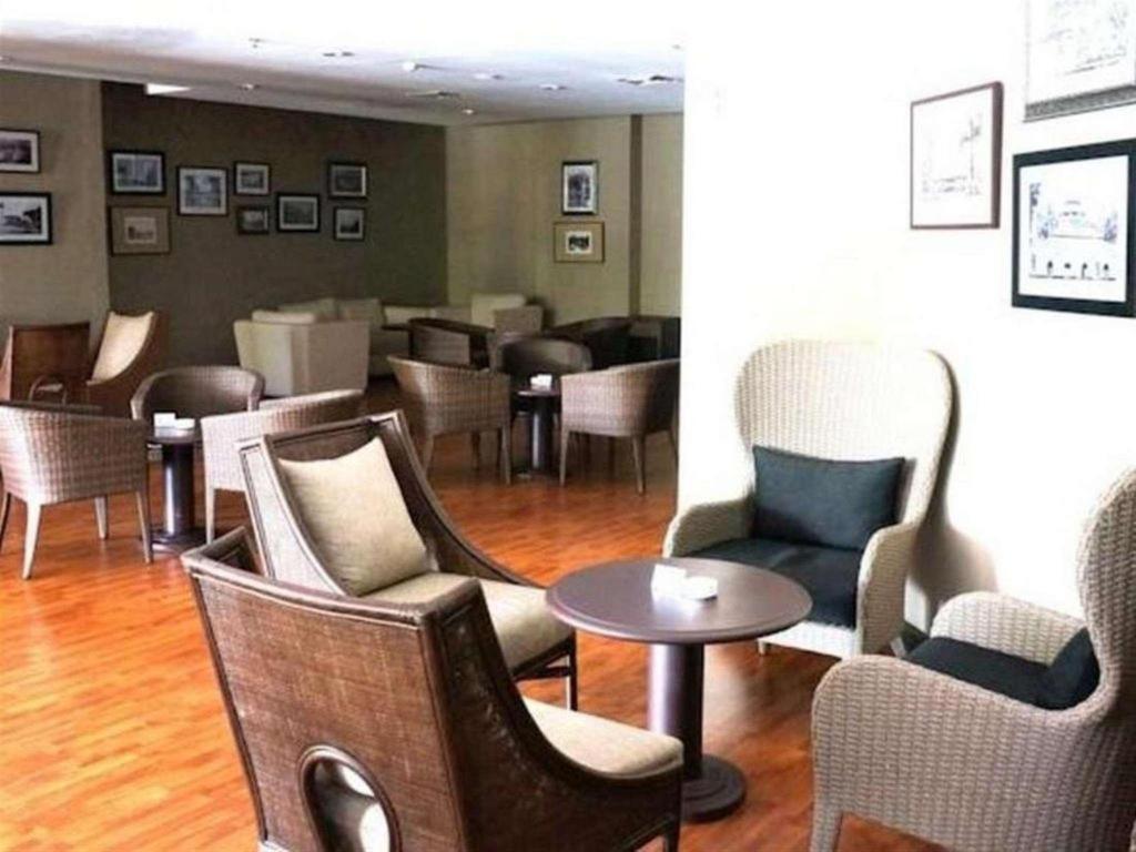 Kyriad Bumiminang Hotel Padang  Eksteriør bilde