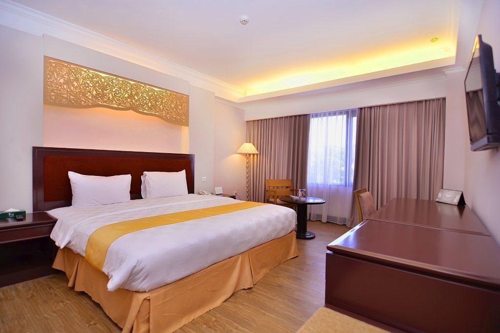Kyriad Bumiminang Hotel Padang  Eksteriør bilde